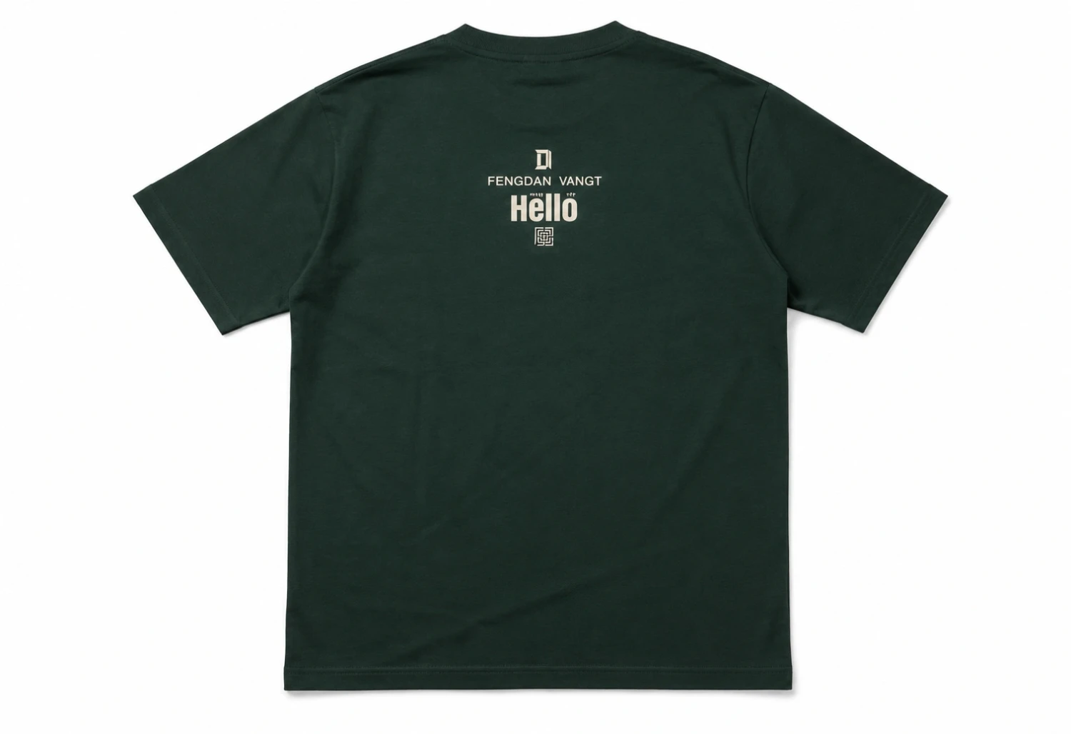 T-shirt Vert Foncé « D PENDCAKE TAWOT 1986 » – Style Streetwear Minimaliste
